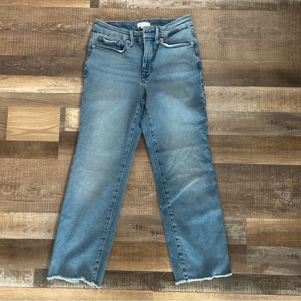 Good American Good Petite Straight Leg Light Blue Jeans - Picture 14 of 15